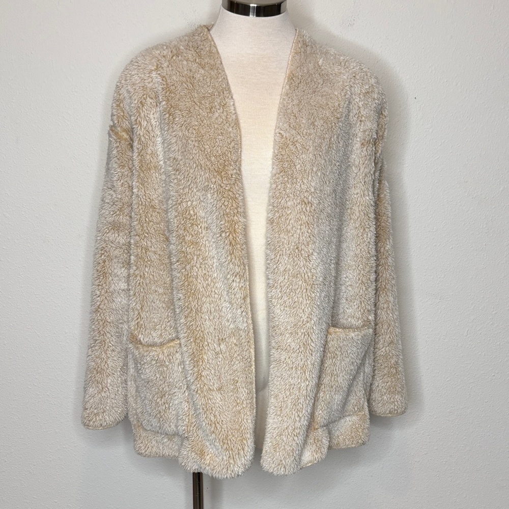 Secret Treasures size Small (4-6) Plush Cream Tan Cardigan